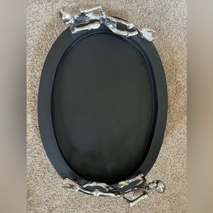 Used skeleton tray black and silver skeletons
